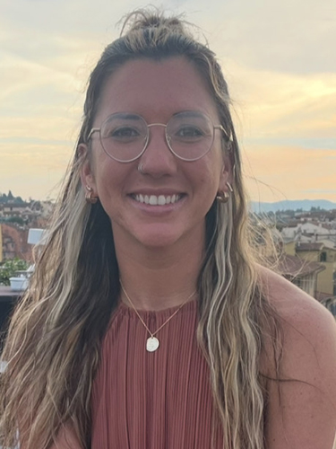 Kalyn Flora. Mental health counselor and anxiety theraapist in Charleston, South Carolina